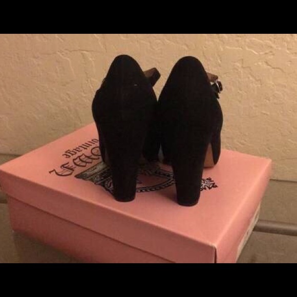 Black Strapped Pump Heels Size 7 - Picture 5 of 5